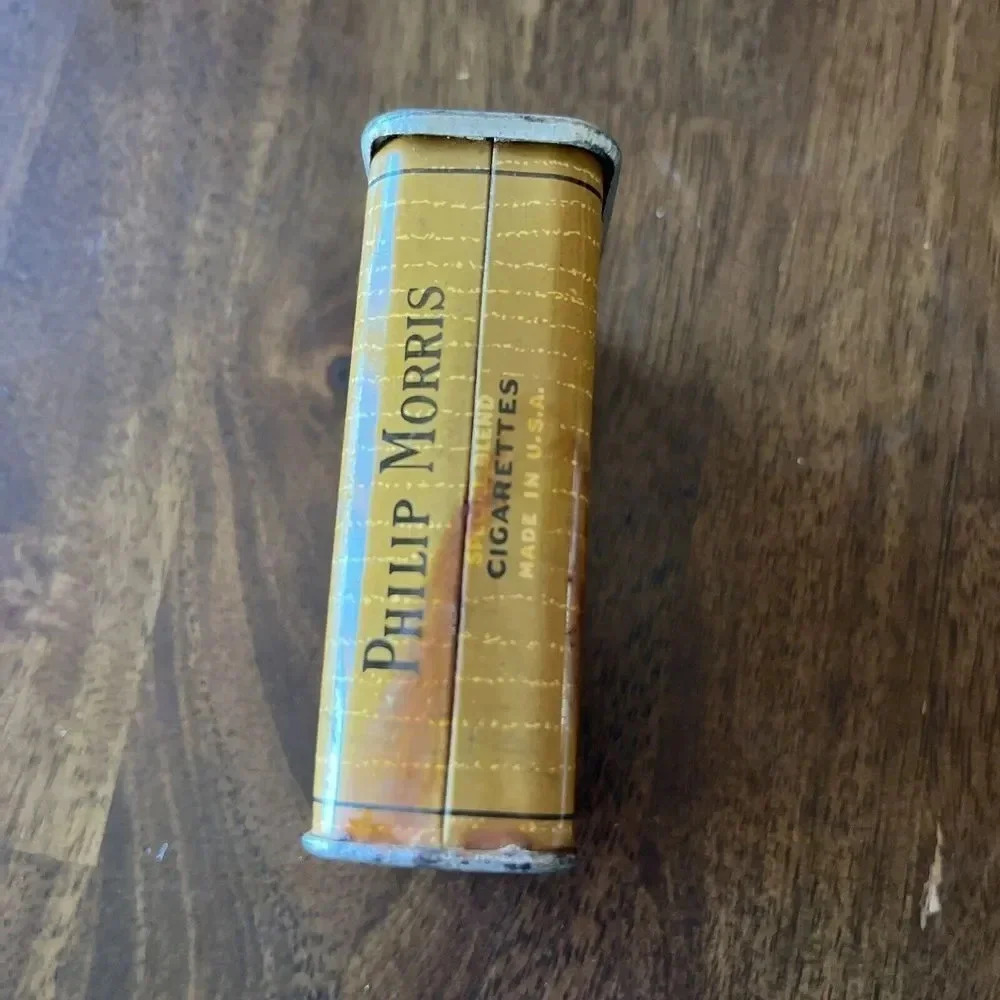Vintage Phillip Morris & Co. Ltd. Special Blend Cigarettes Tin - Picture 3 of 7